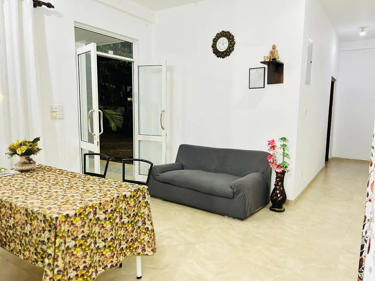 Guest house Rosebay Lagoon Negombo Sri Lanka