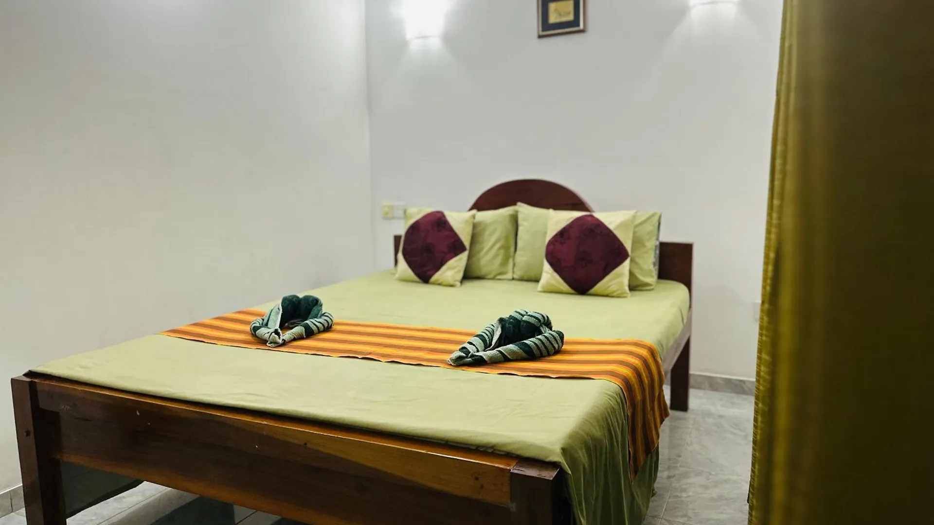Guest house Rosebay Lagoon Negombo Sri Lanka